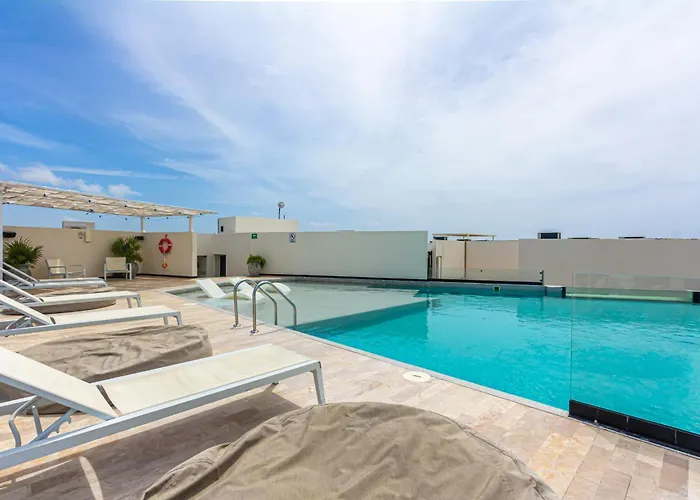 Ocean Front! Amazing Rooftop Pool, Walk To Fifth! * Playa del Carmen